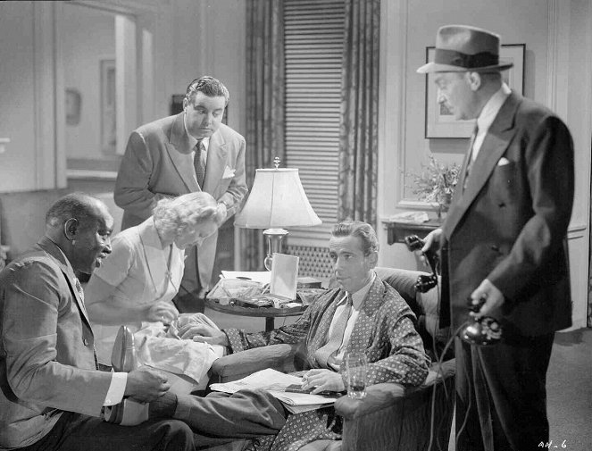 Agenten der Nacht - Filmfotos - Sam McDaniel, Jackie Gleason, Humphrey Bogart, William Demarest