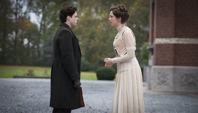 Une promesse - Z filmu - Richard Madden, Rebecca Hall