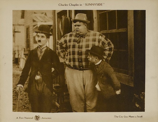 Chaplin vesnickým hrdinou - Fotosky - Charlie Chaplin