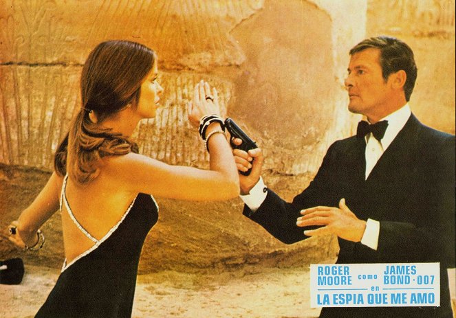 La espía que me amó - Fotocromos - Barbara Bach, Roger Moore