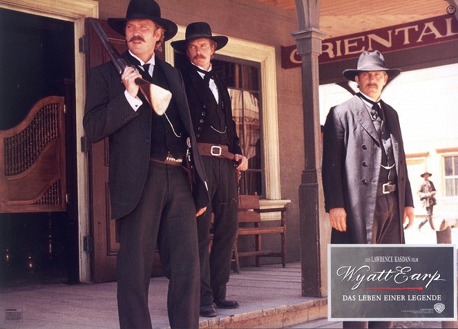 Wyatt Earp - Das Leben einer Legende - Lobbykarten - Michael Madsen, Linden Ashby, Kevin Costner