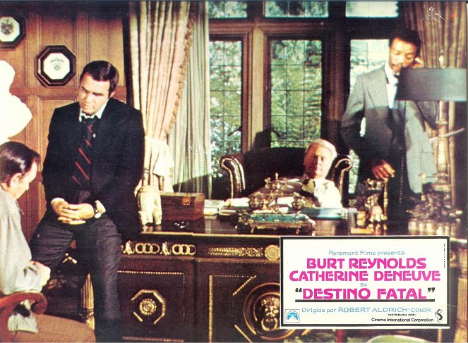 La Cité des dangers - Cartes de lobby - Burt Reynolds