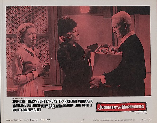 O Julgamento de Nuremberga - Cartões lobby - Virginia Christine, Marlene Dietrich, Spencer Tracy
