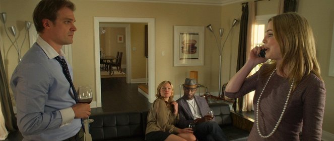Between Us - De la película - David Harbour, Julia Stiles, Melissa George