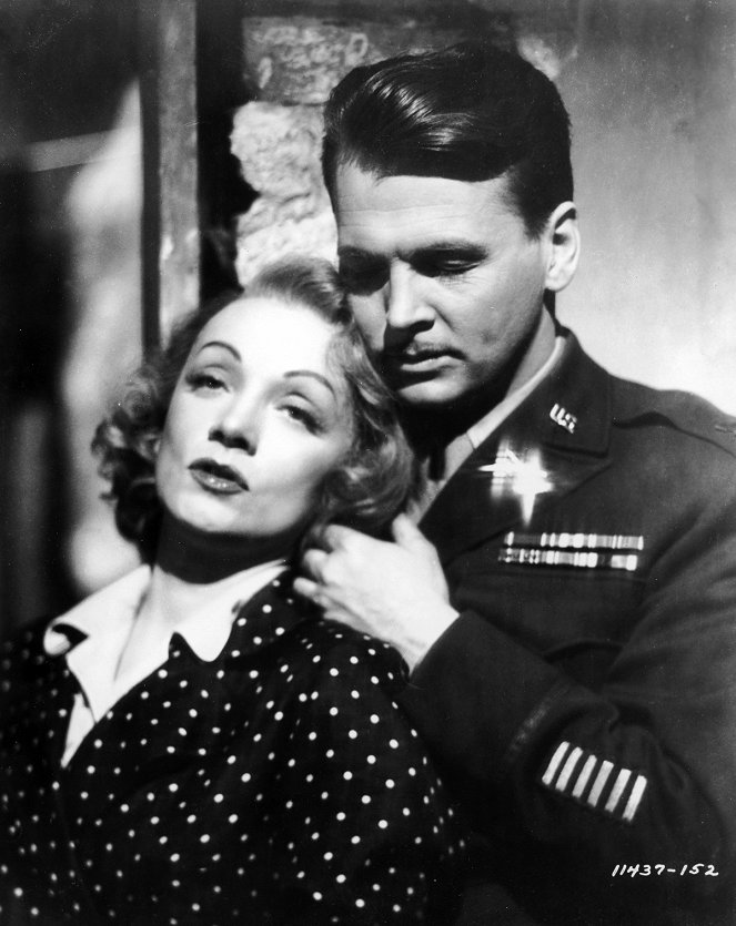 A Foreign Affair - Van film - Marlene Dietrich, John Lund
