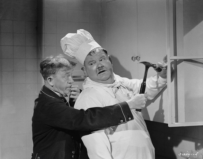 Nothing But Trouble - Photos - Stan Laurel, Oliver Hardy