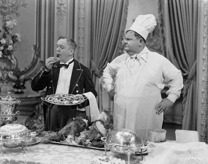Nothing But Trouble - Z filmu - Stan Laurel, Oliver Hardy
