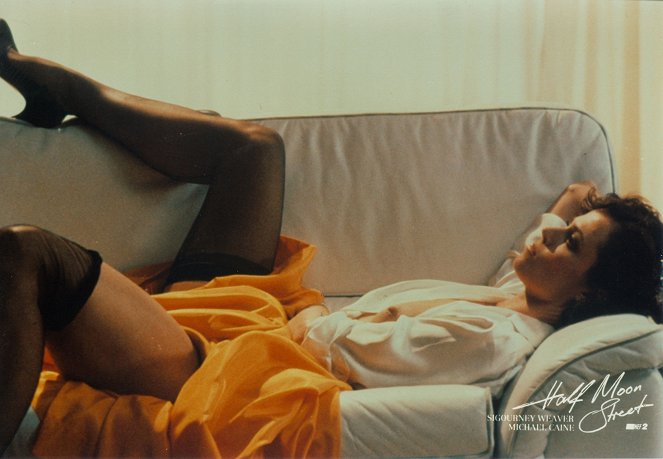O Corpo e a Vida - Cartões lobby - Sigourney Weaver