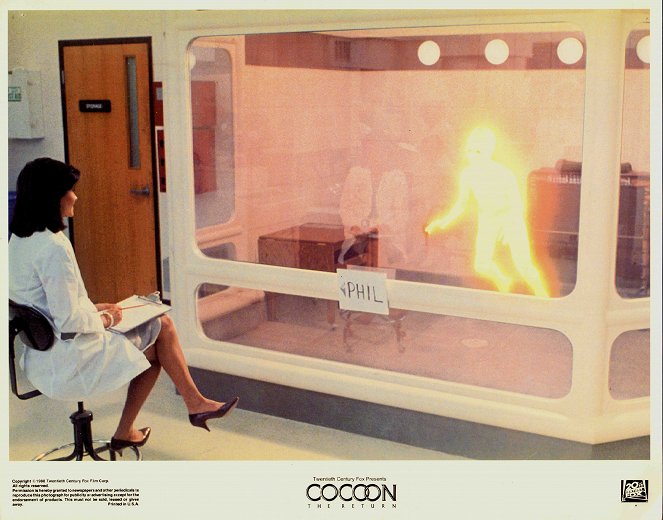 Cocoon: O Regresso - Cartões lobby
