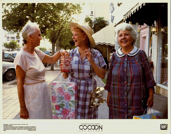 Cocoon: El retorno - Fotocromos