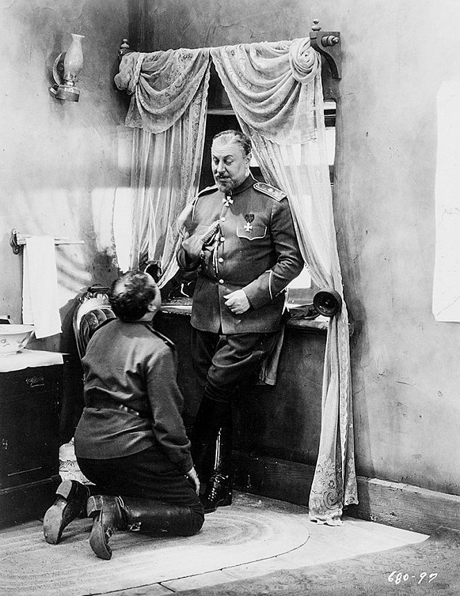 The Last Command - Filmfotos - Emil Jannings