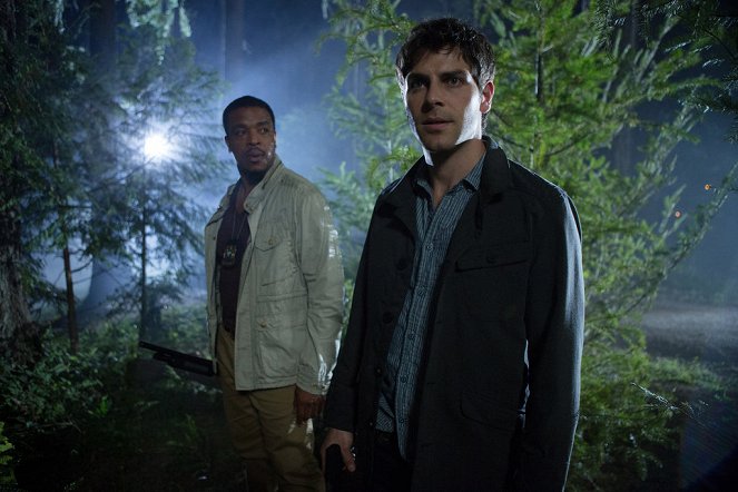 Grimm - Un pied dans la tombe - Film - Russell Hornsby, David Giuntoli