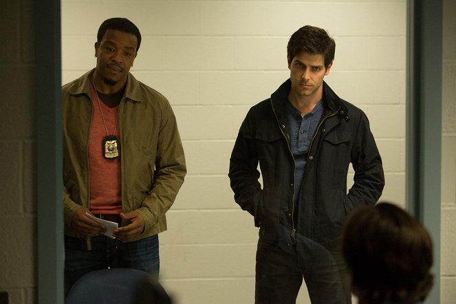 Grimm - To Protect and Serve Man - Photos - Russell Hornsby, David Giuntoli