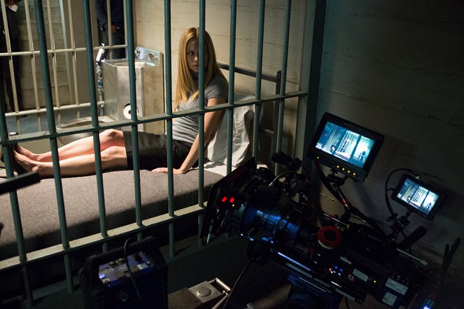 Grimm - Season of the Hexenbiest - Photos - Claire Coffee
