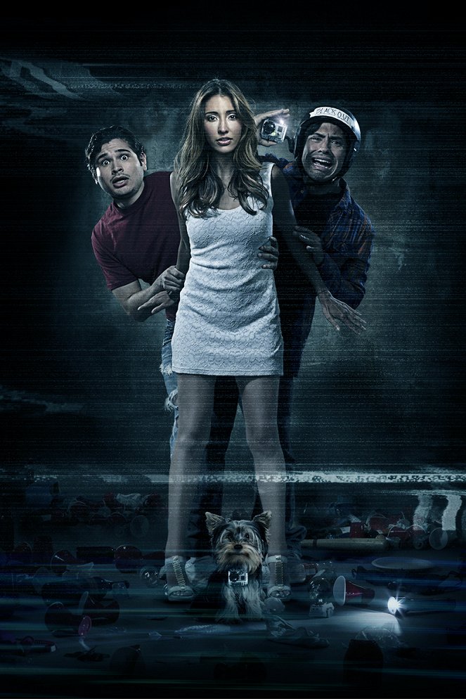 Ghost Team One - Promokuvat - J.R. Villarreal, Fernanda Romero, Carlos Santos