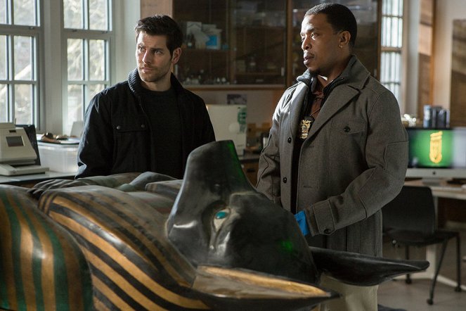 Grimm - Once We Were Gods - Photos - David Giuntoli, Russell Hornsby
