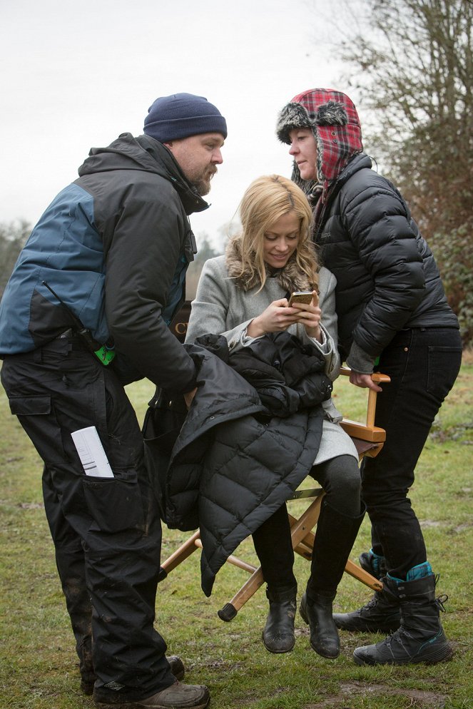 Grimm - Season 3 - Synchronicity - Making of - Claire Coffee
