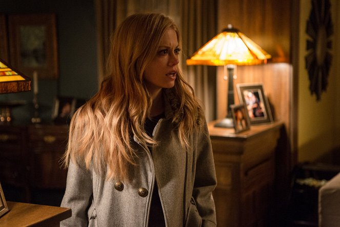 Grimm - Nobody Knows the Trubel I've Seen - Do filme - Claire Coffee