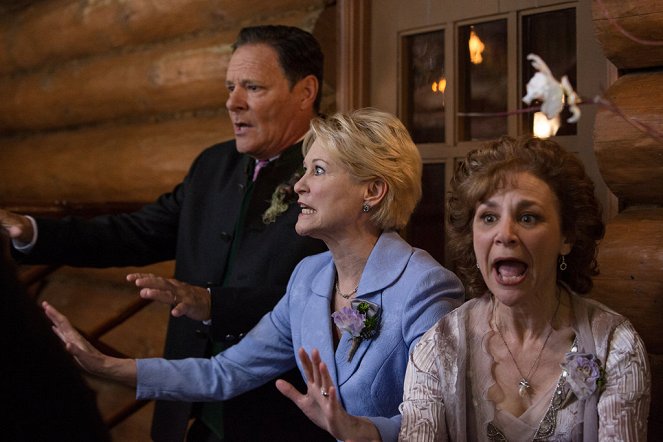 Grimm - Blond Ambition - Photos - Chris Mulkey, Dee Wallace