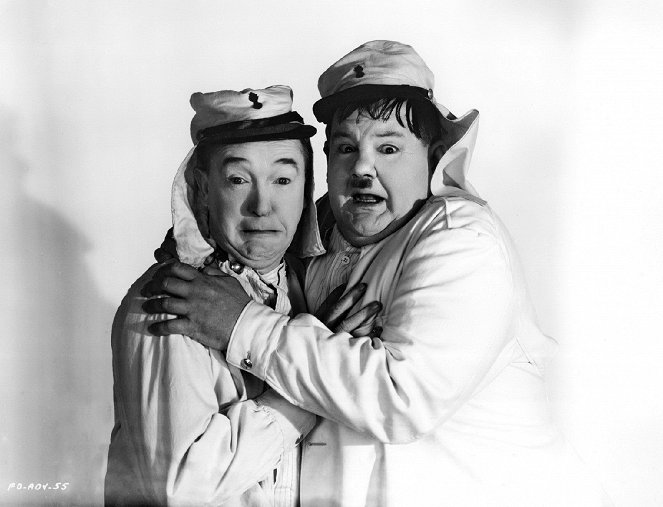 Dick und Doof in der Fremdenlegion - Werbefoto - Stan Laurel, Oliver Hardy