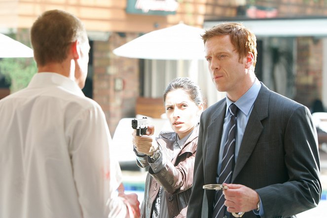 Life - Tear Asunder - Van film - Sarah Shahi, Damian Lewis