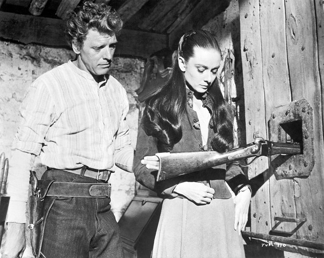 Kitaszítva - Filmfotók - Burt Lancaster, Audrey Hepburn