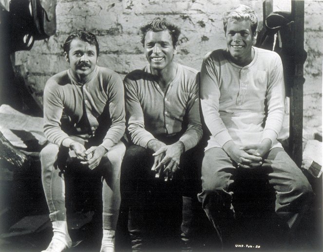The Unforgiven - Photos - Audie Murphy, Burt Lancaster, Doug McClure