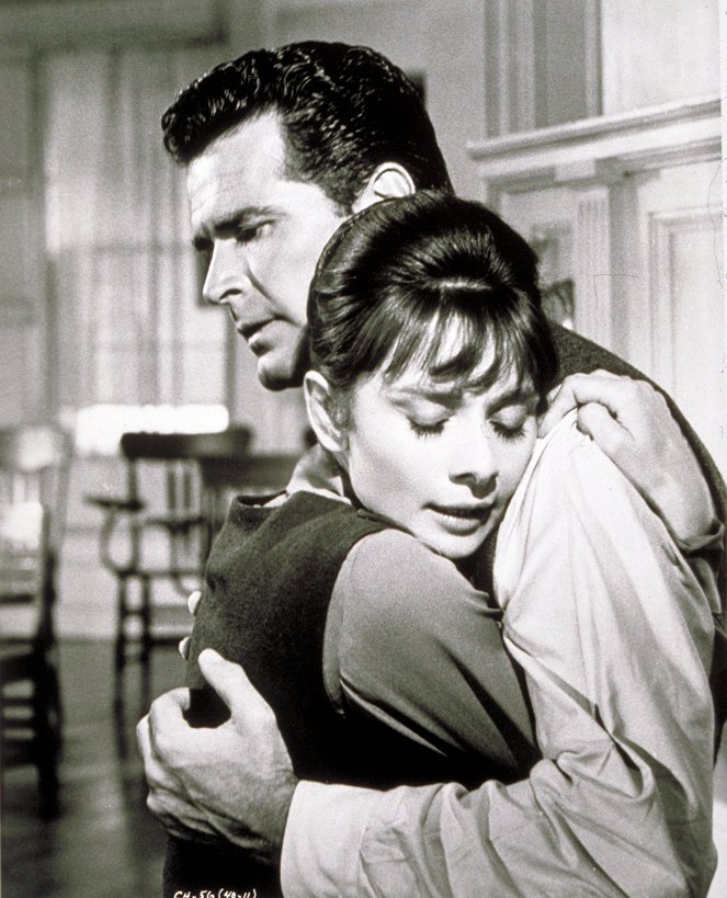 Végzetes rágalom - Filmfotók - James Garner, Audrey Hepburn