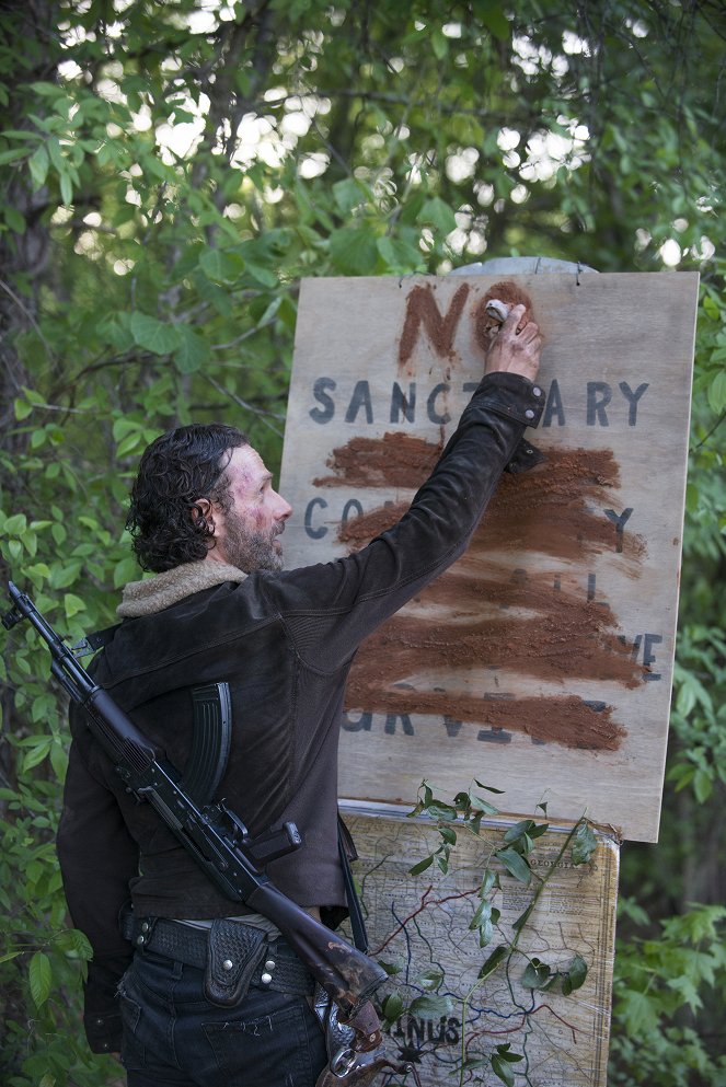 The Walking Dead - No Sanctuary - Photos - Andrew Lincoln