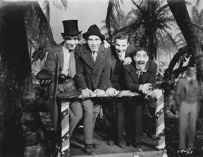 Los cuatro cocos - Del rodaje - Harpo Marx, Chico Marx, Zeppo Marx, Groucho Marx
