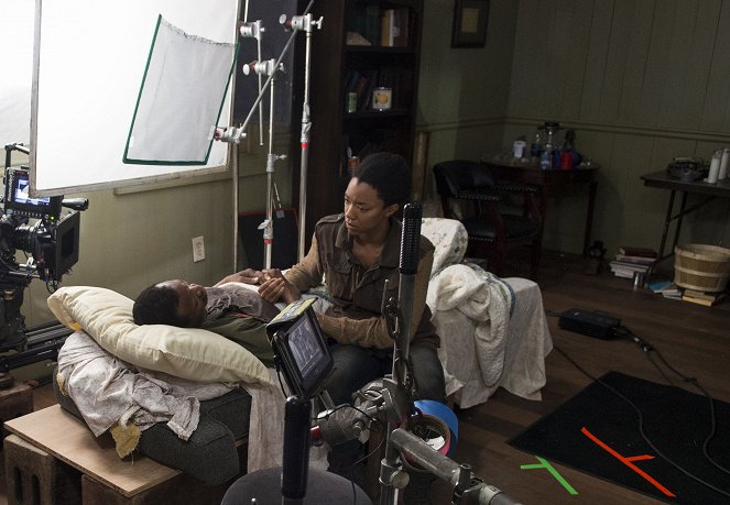The Walking Dead - Four Walls and a Roof - Making of - Sonequa Martin-Green