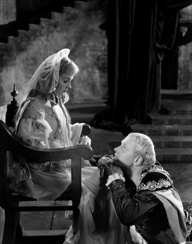 Hamlet - Z filmu - Jean Simmons, Laurence Olivier