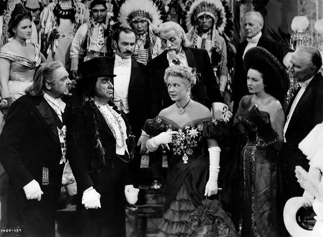 La reina del oeste - De la película - J. Carrol Naish, Keenan Wynn, Betty Hutton, Louis Calhern