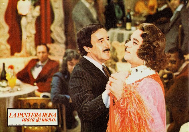 The Pink Panther Strikes Again - Lobby Cards - Peter Sellers, Michael Robbins