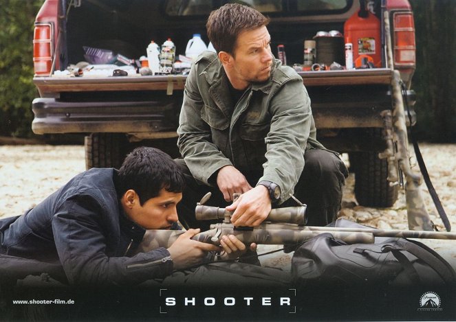 Shooter - Lobby Cards - Michael Peña, Mark Wahlberg