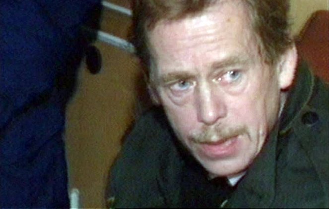 Už je to tady - De la película - Václav Havel