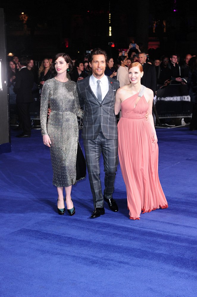 Interstellar - Z akcí - Anne Hathaway, Matthew McConaughey, Jessica Chastain