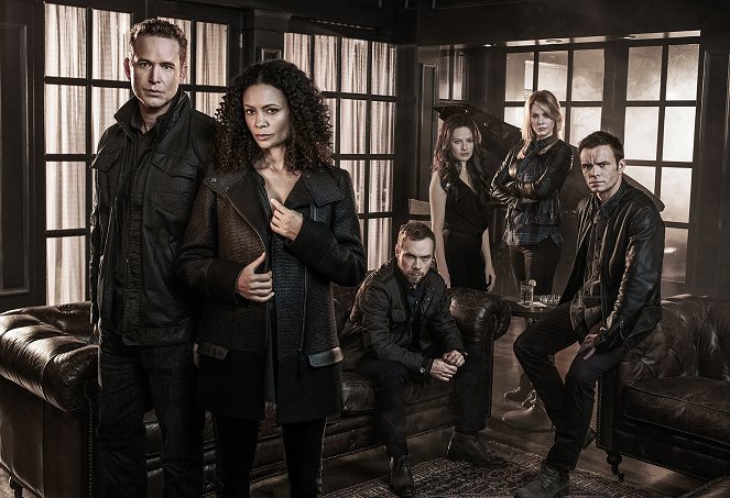 Rogue - Promoción - Cole Hauser, Thandiwe Newton, Brendan Fletcher, Aleksa Palladino, Andrea Roth, Alec Newman