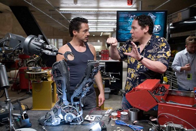 Homem de Ferro - De filmagens - Robert Downey Jr., Jon Favreau