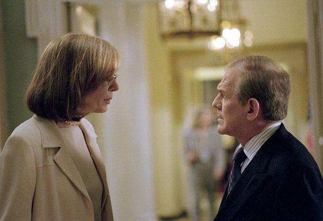 Az elnök emberei - Filmfotók - Allison Janney, John Spencer