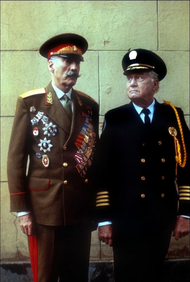 Police Academy: Mission to Moscow - Photos - Christopher Lee, George Gaynes