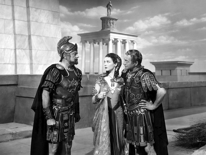 Caesar und Cleopatra - Filmfotos - Basil Sydney, Vivien Leigh, Claude Rains