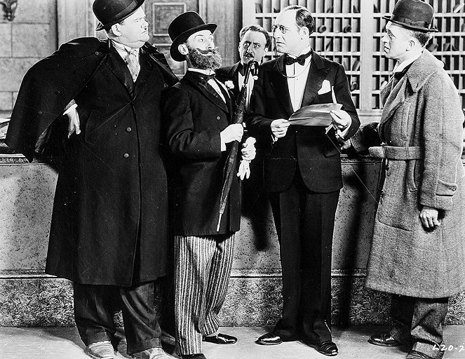 Double Whoopee - De la película - Oliver Hardy, Stan Laurel