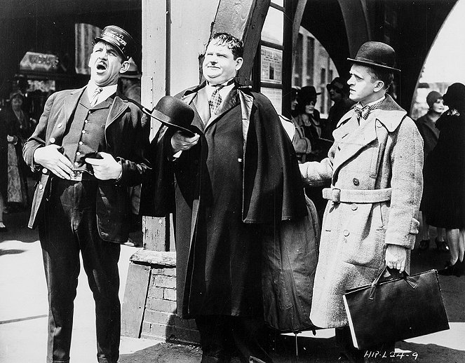 Berth Marks - Filmfotók - Oliver Hardy, Stan Laurel