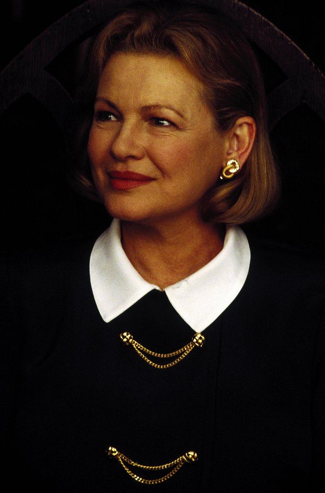 Madárfészek - Filmfotók - Dianne Wiest