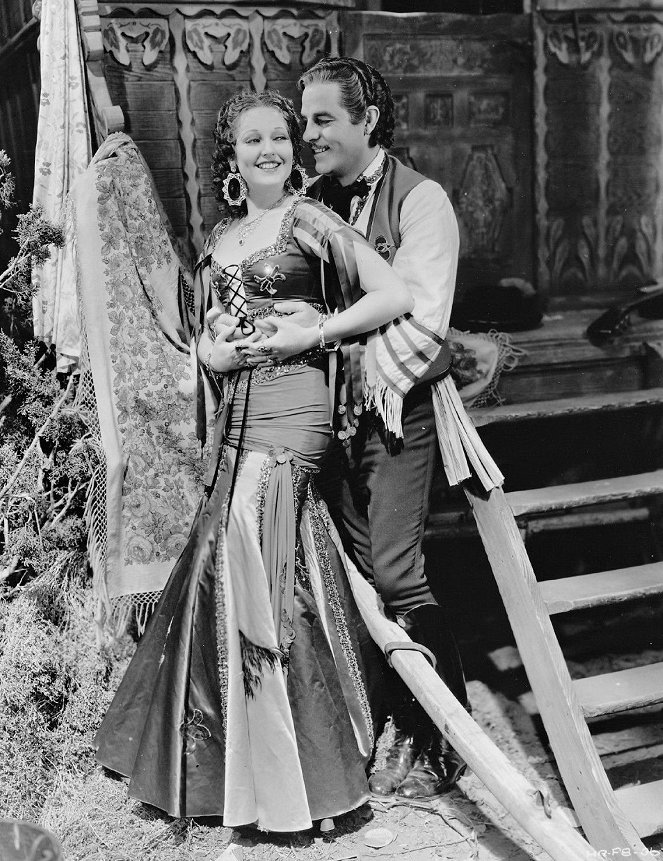 The Bohemian Girl - Photos - Thelma Todd, Antonio Moreno