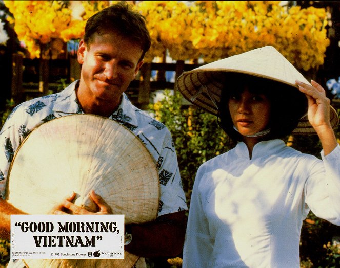 Bom Dia, Vietname - Cartões lobby - Robin Williams, Chintara Sukapatana
