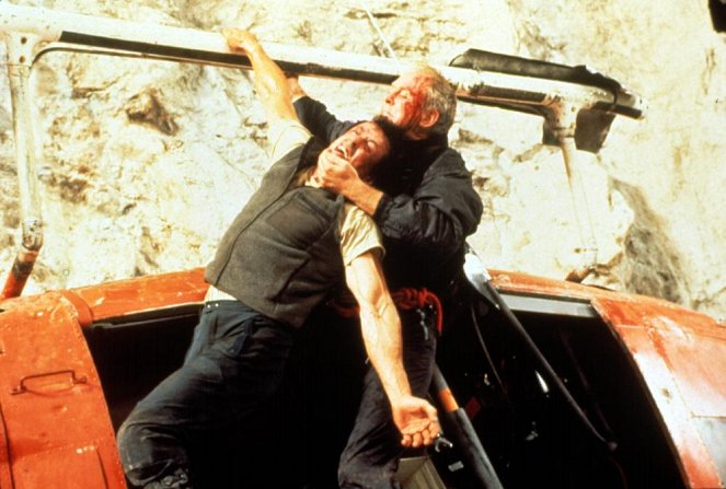 Cliffhanger - Van film - Sylvester Stallone, John Lithgow