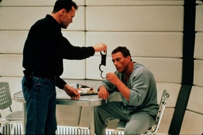 Replicant - Van film - Michael Rooker, Jean-Claude Van Damme