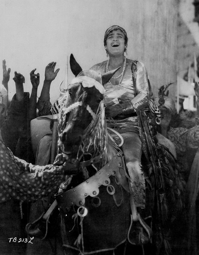 Zodziej z Bagdadu - Z filmu - Douglas Fairbanks